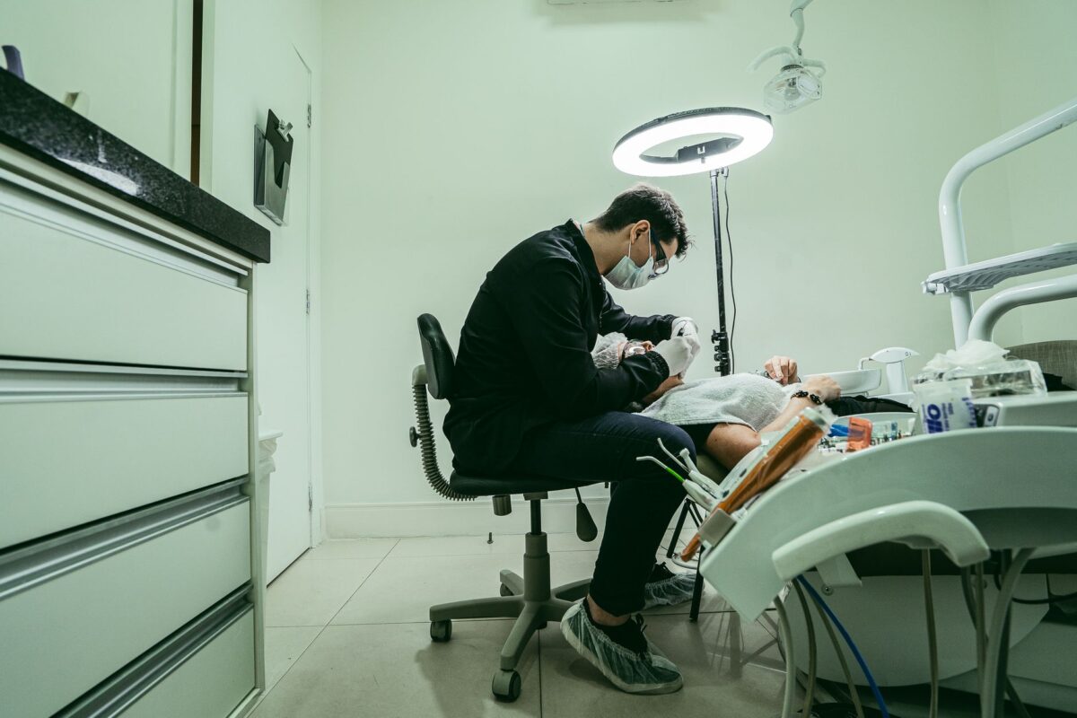 Essential Steps to Handle a Dental Emergency
