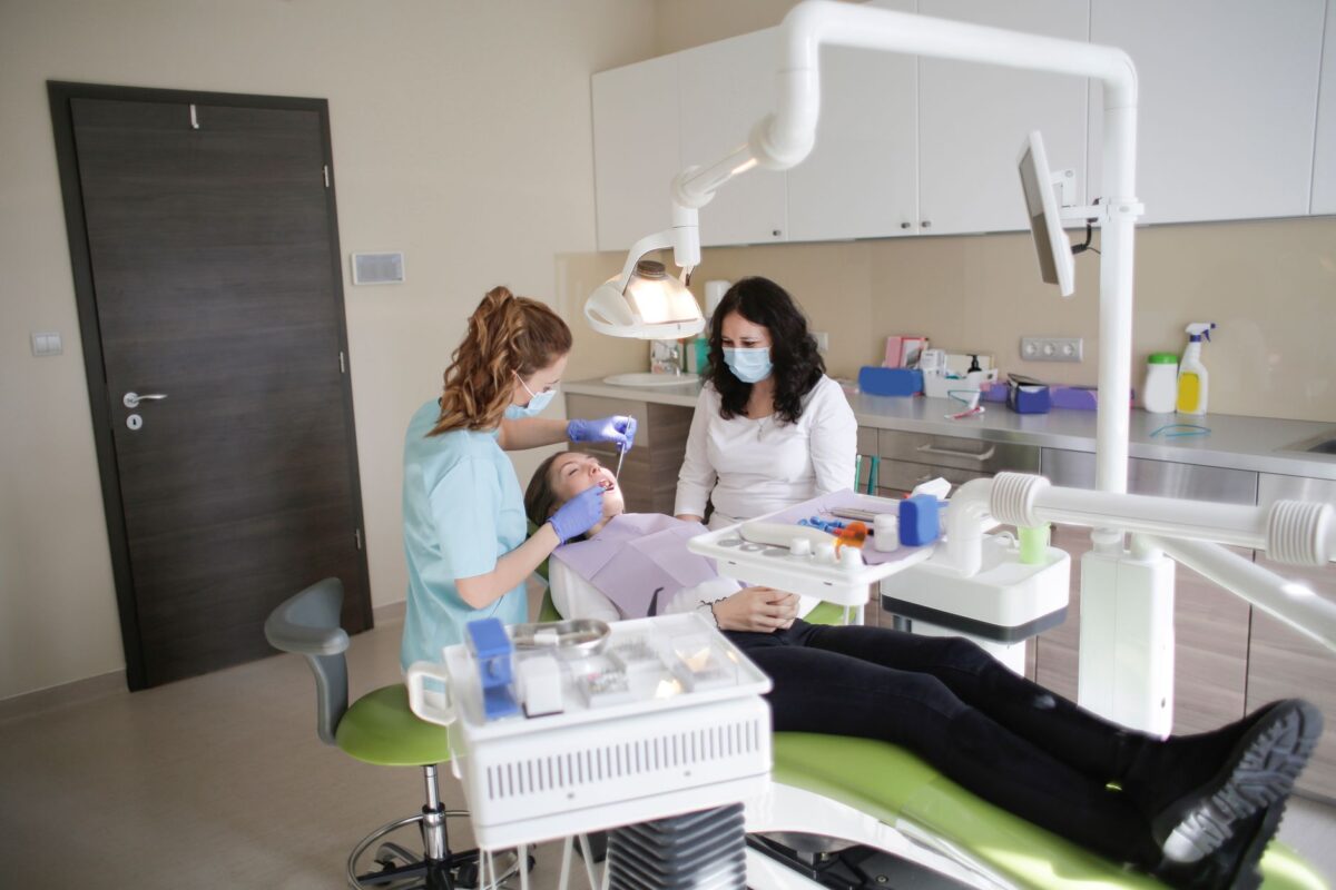 How to Choose a Dentist: Key Considerations for Your Oral Health